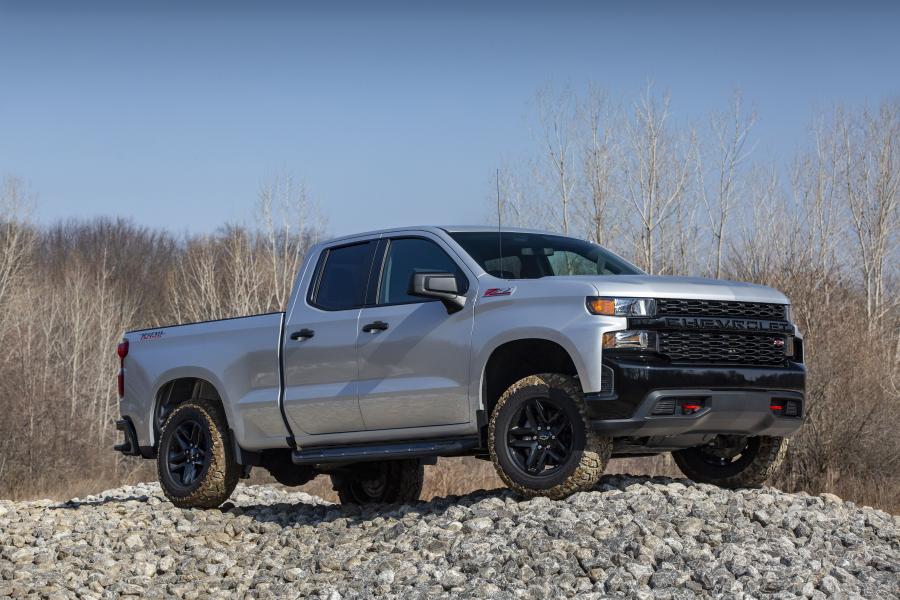 Chevrolet Silverado Custom Z71 Trail Boss Crew Cab 2019 года  (фото 1 из 12)